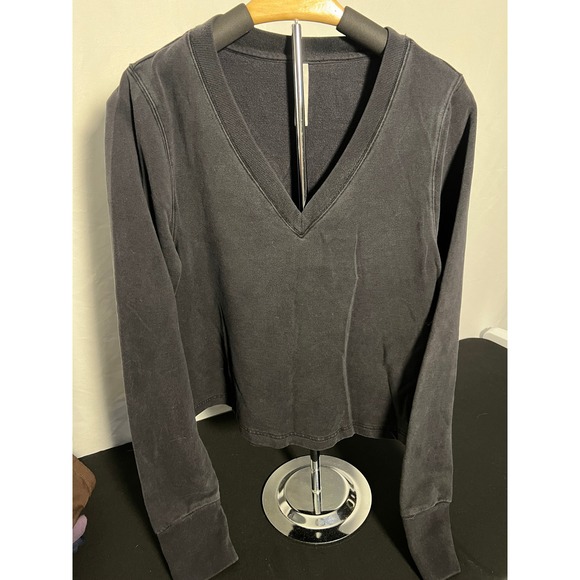 Athleta Tops - Athleta Coaster Luxe V-Neck Sweatshirt Black Fleece Pullover Womens Size Medium